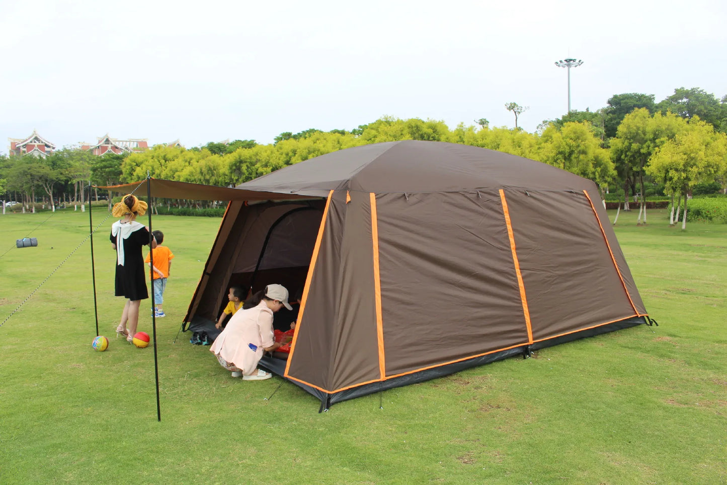 Outdoor Camping Tent Portable Rainproof Mosquito Proof Double Layer Tent 3-5 People One Bedroom One Hall Small Size Tent