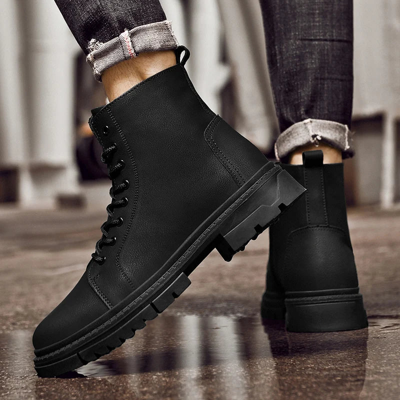 Men's Lace Up Walking Flat Bottom Short Boots Men's Chelsea Boots High-quality Brand Motorcycle Boots New High Top Casual Shoes