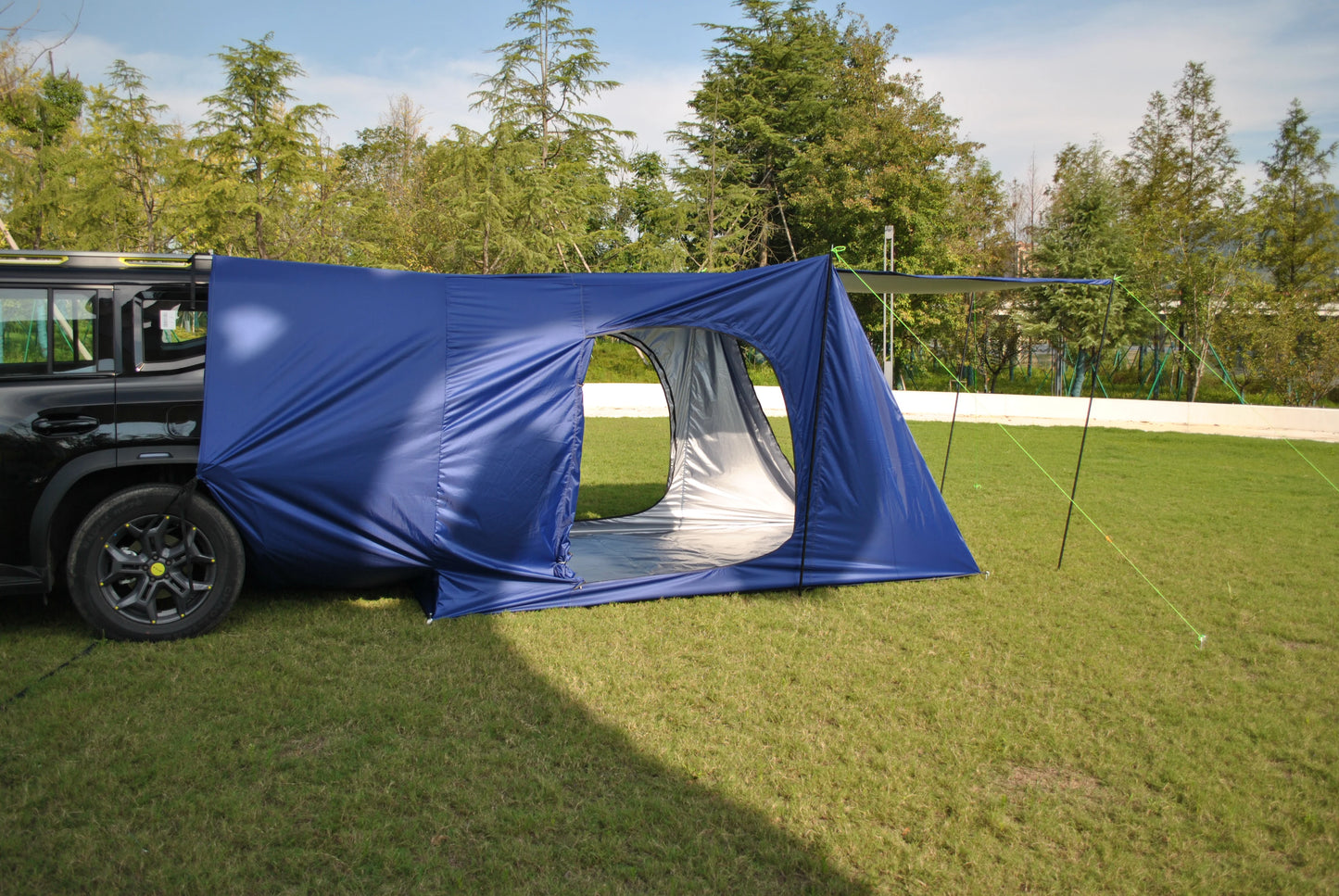 camping tent big space with rainfly, hatch back camping tent for 5 person, tailgate camping tent for suv with 4 poles, car tent