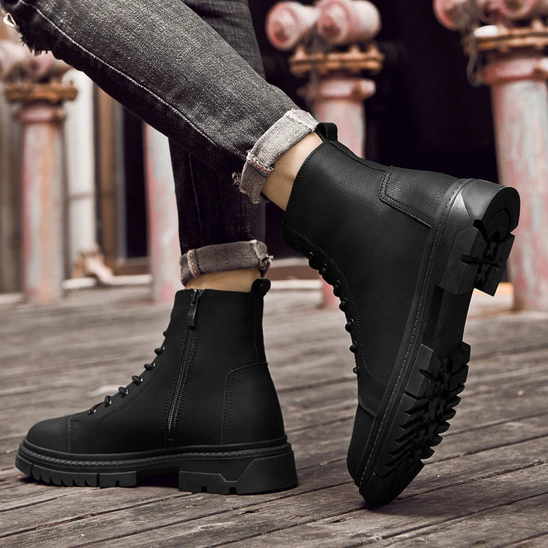 Men's Lace Up Walking Flat Bottom Short Boots Men's Chelsea Boots High-quality Brand Motorcycle Boots New High Top Casual Shoes