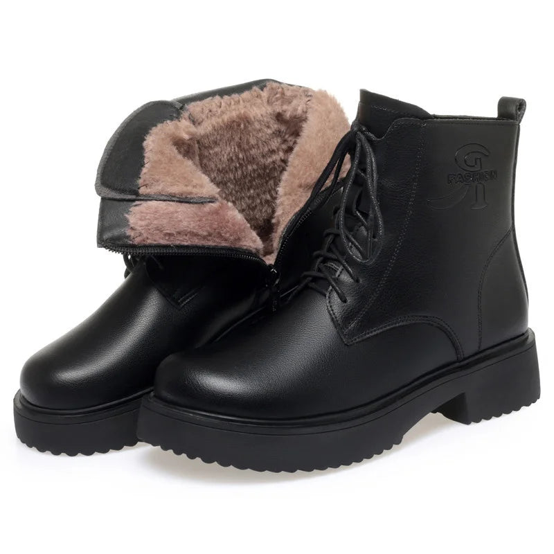 Women Winter Warm Velvet Ankle Boots Lace up Soft Leather Thick Bottom New Fashion Anti-slip Motorcycle Short Boots