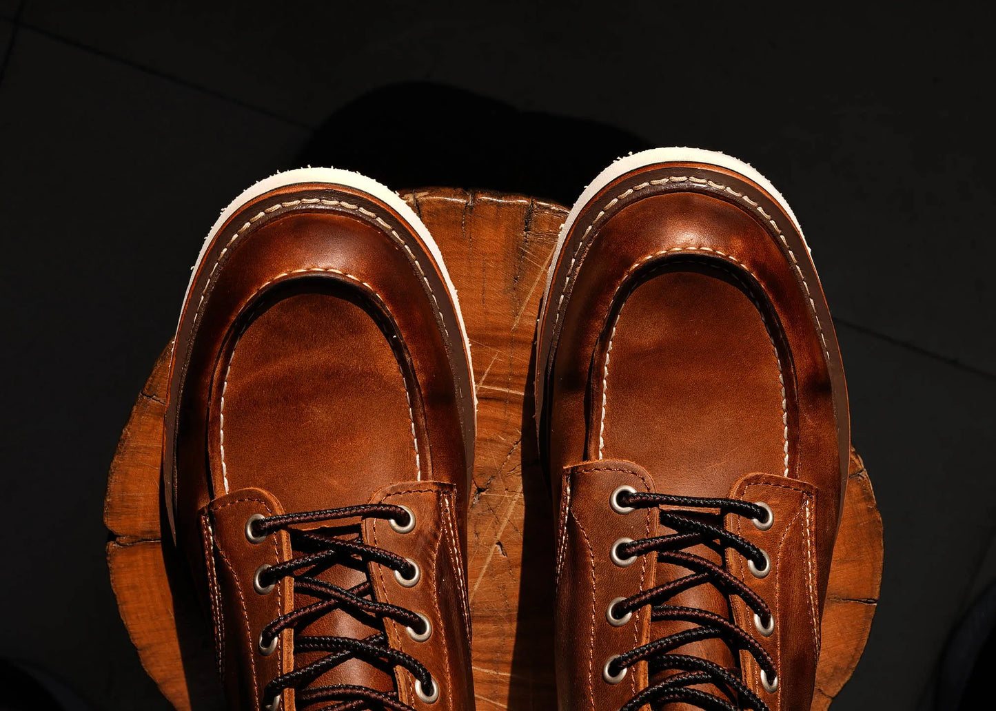 Durable Goodyear-Welted Stitchdown Rugged Style Work Boots Heritage Genuine Leather Moctoeboots Red For Men 1907 Shoes